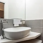 Da Francesco - Ampio Monolocale Soppalcato Milán